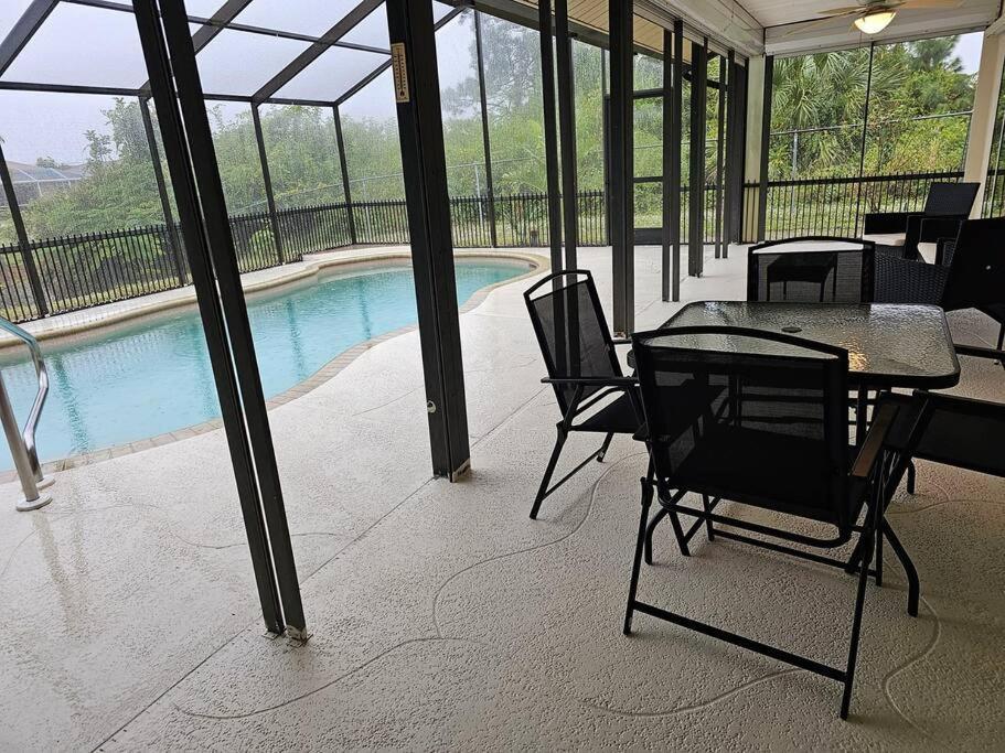 פורט שארלוט Seabreeze 3-Bedroom Pool Villa Close To The Beach!!! מראה חיצוני תמונה